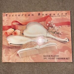 Godinger Silver Plated Heart Dresser Set